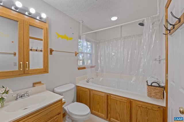 60 CHIPPEWA LN, Palmyra, VA 22963