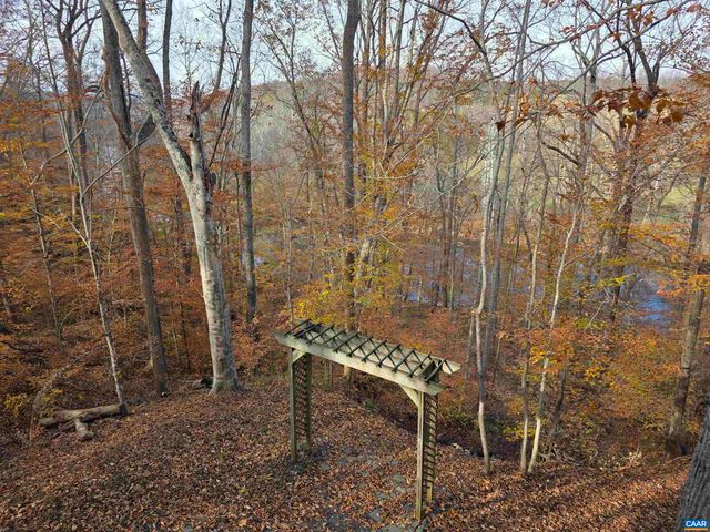 60 CHIPPEWA LN, Palmyra, VA 22963