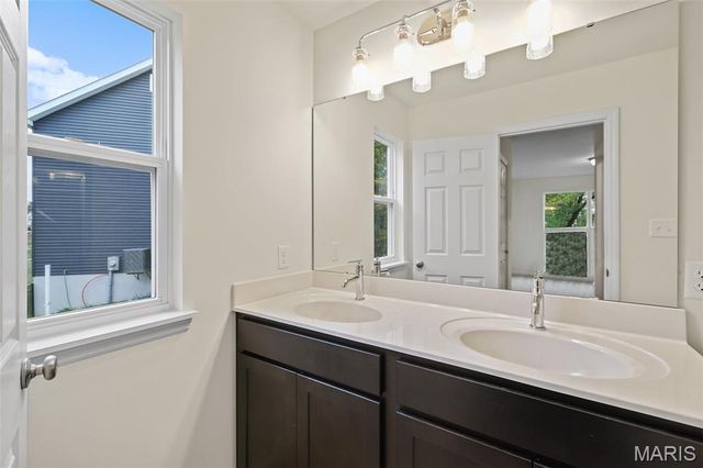 1019 Westhaven Boulevard, Wentzville, MO 63385