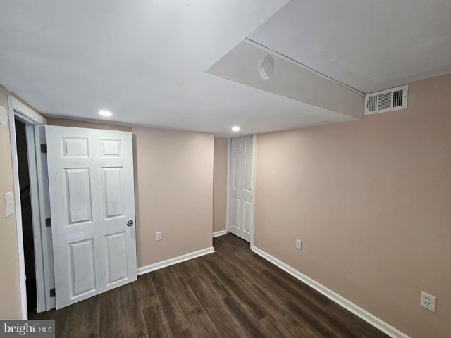 400 MARPLE RD, Broomall, PA 19008