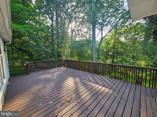 400 MARPLE RD, Broomall, PA 19008