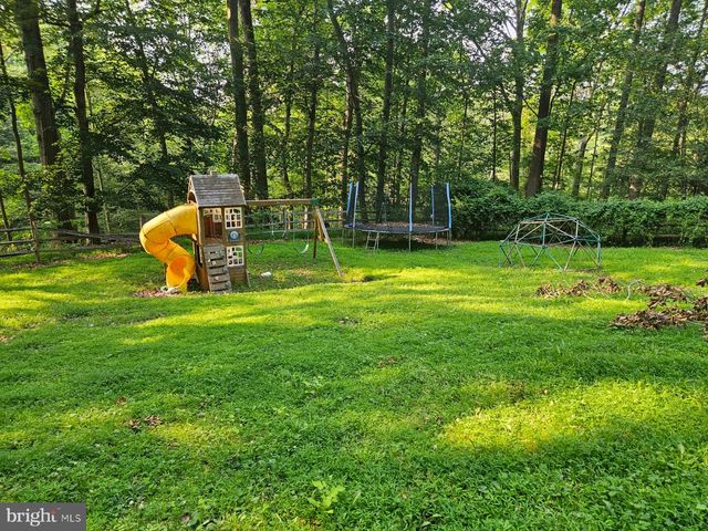 400 MARPLE RD, Broomall, PA 19008