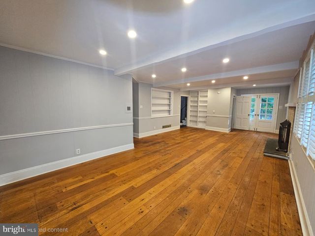 400 MARPLE RD, Broomall, PA 19008