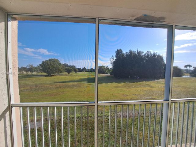 5100 SW 90th Ave 208, Cooper City, FL 33328