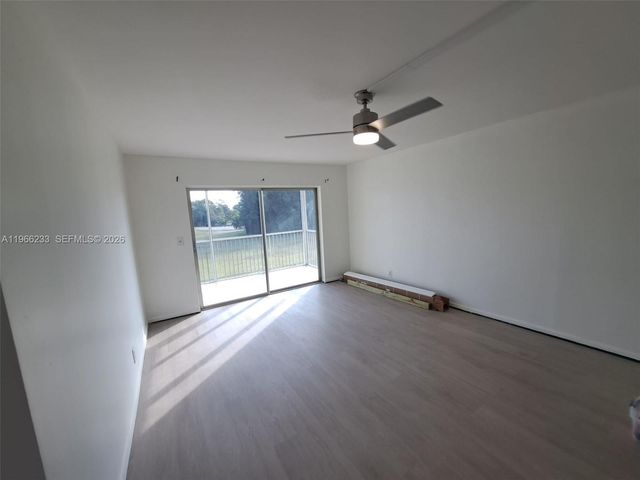 5100 SW 90th Ave 208, Cooper City, FL 33328