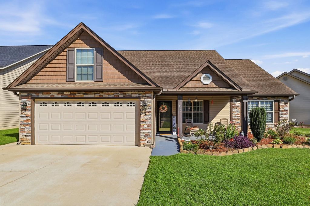 870 Vandenburg Drive, Boiling Springs, SC 29316