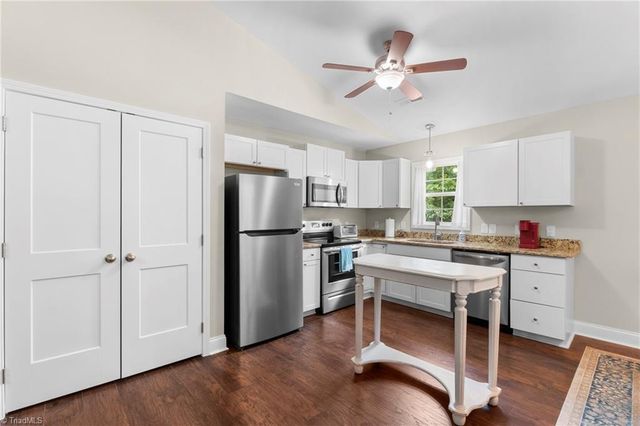 247 Lake Drive 9, Lexington, NC 27292