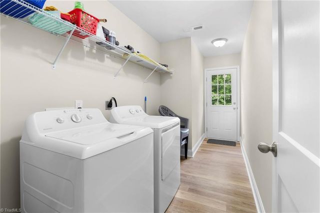 247 Lake Drive 9, Lexington, NC 27292