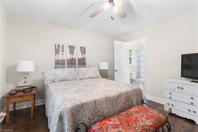 247 Lake Drive 9, Lexington, NC 27292