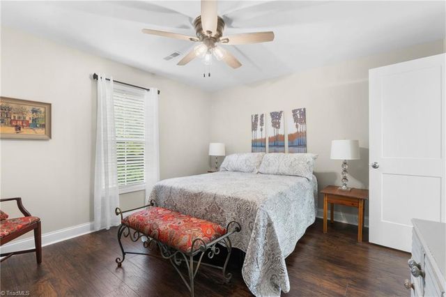 247 Lake Drive 9, Lexington, NC 27292
