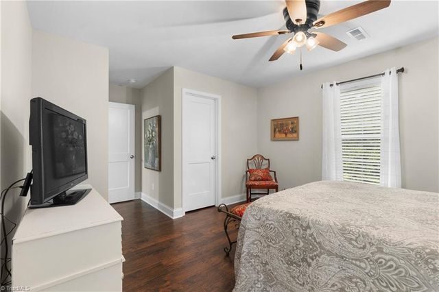 247 Lake Drive 9, Lexington, NC 27292