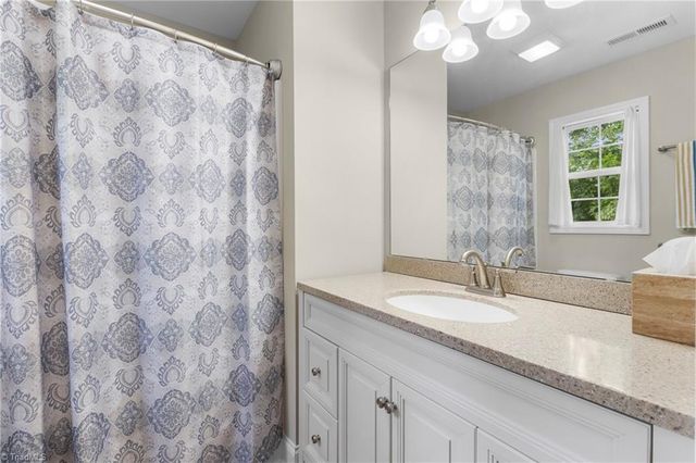 247 Lake Drive 9, Lexington, NC 27292