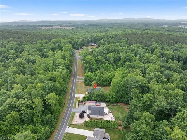 247 Lake Drive 9, Lexington, NC 27292