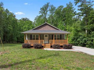 247 Lake Drive 9, Lexington, NC 27292
