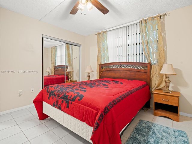 901 Colony Point Circle 112, Pembroke Pines, FL 33026