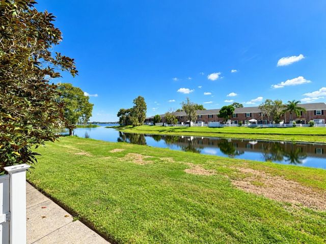 13725 JUNIPER BLOSSOM DRIVE 202, Tampa, FL 33618