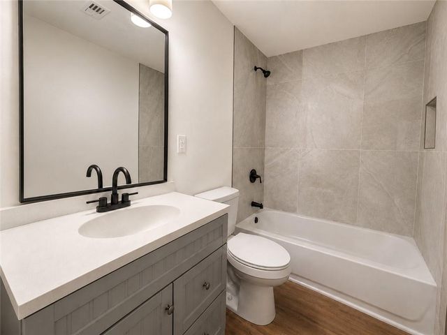 30 Oaklake Drive, Covington, GA 30016