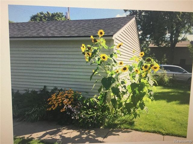 2913 LANSDOWNE Road, Waterford Charter Township, MI 48329