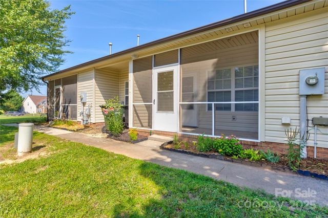 2785 Clover Road NW, Concord, NC 28027