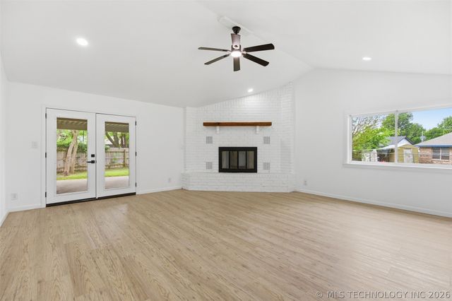 3720 S 110th East Avenue, Tulsa, OK 74146