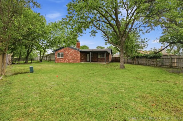 3720 S 110th East Avenue, Tulsa, OK 74146