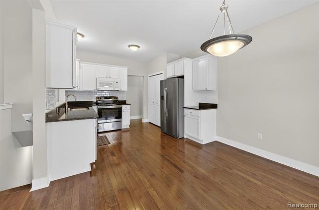 13493 Beacon Trail 1, Belleville, MI 48111