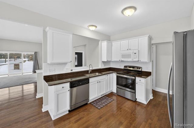 13493 Beacon Trail 1, Belleville, MI 48111