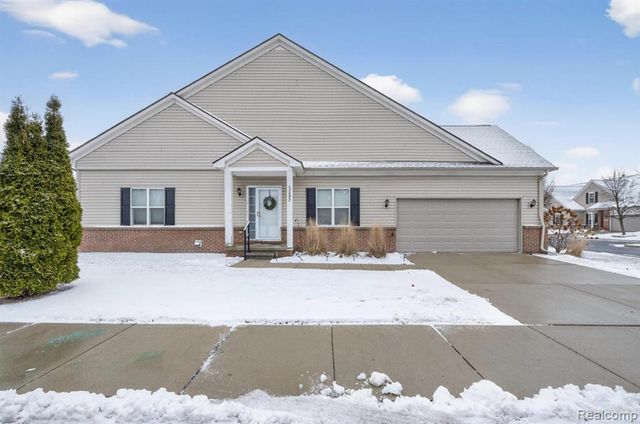 13493 Beacon Trail 1, Belleville, MI 48111