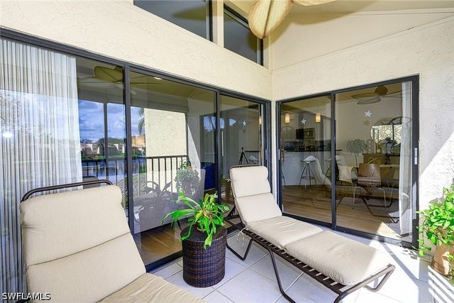 589 Beachwalk CIR P-203, Naples, FL 34108