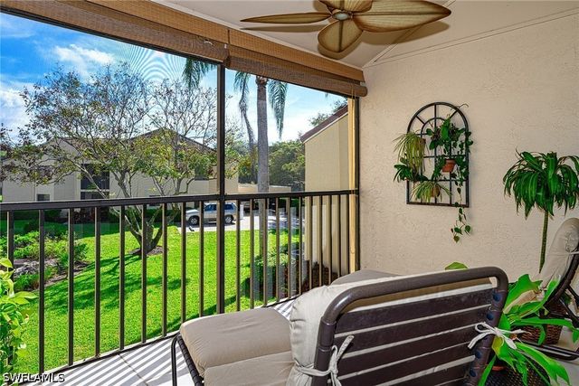 589 Beachwalk CIR P-203, Naples, FL 34108