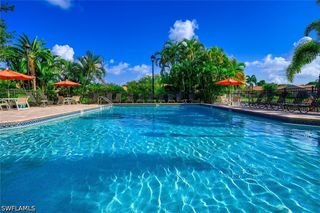 589 Beachwalk CIR P-203, Naples, FL 34108