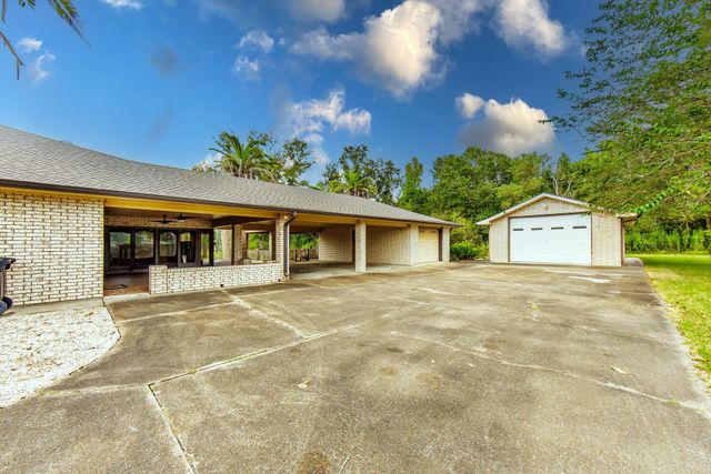 9903 East Park Ave, Houma, LA 70363