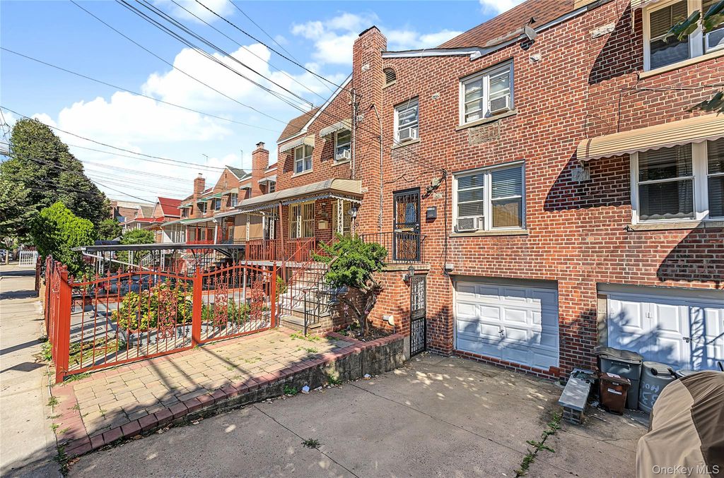 3312 Paulding Avenue A, Bronx, NY 10469 — exterior