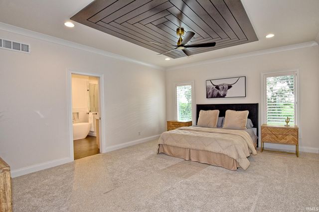 2874 Lake Drive, Newburgh, IN 47630