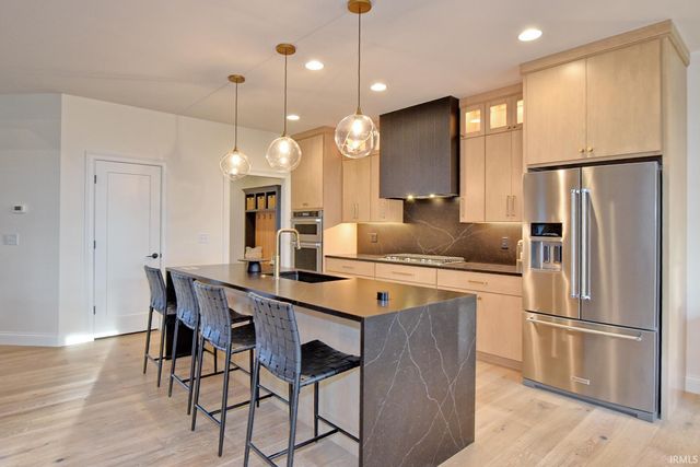 2874 Lake Drive, Newburgh, IN 47630