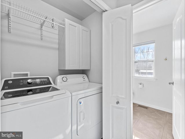 5 LAKE WORTH DR, Berlin, NJ 08009