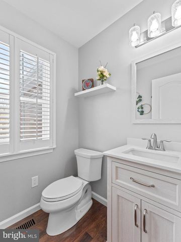 5 LAKE WORTH DR, Berlin, NJ 08009