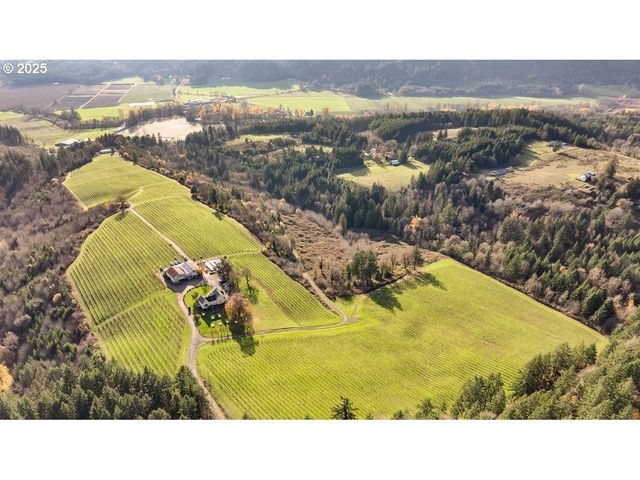 2150 36th Ave, Forest Grove, OR 97116