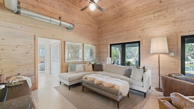 3364 N State Highway 46, Seguin, TX 78155