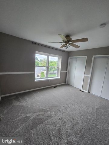 5280 VERMONT DR, Easton, PA 18045
