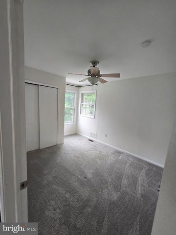 5280 VERMONT DR, Easton, PA 18045