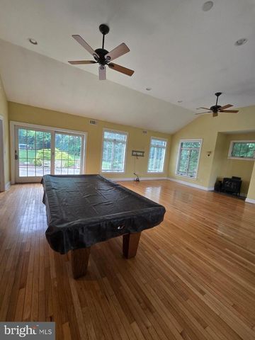 5280 VERMONT DR, Easton, PA 18045