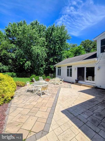 5280 VERMONT DR, Easton, PA 18045