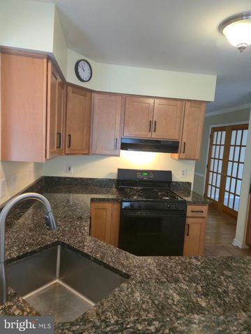5280 VERMONT DR, Easton, PA 18045