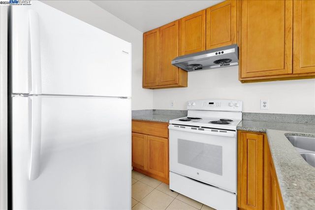 2337 22nd Street, Oakland, CA 94601