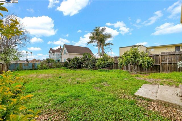 2337 22nd Street, Oakland, CA 94601