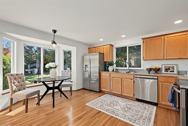 17620 SE 259th Court, Covington, WA 98042