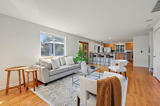 17620 SE 259th Court, Covington, WA 98042