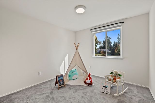 17620 SE 259th Court, Covington, WA 98042