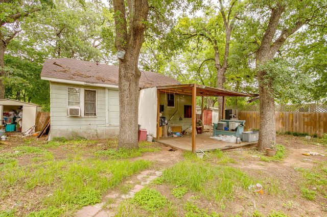 207 Cleveland Avenue, Weatherford, TX 76086